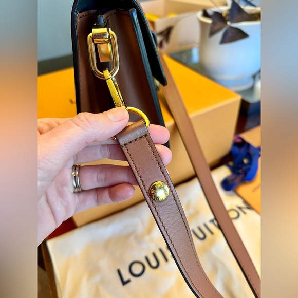 Louis Vuitton Dauphine Mini Monogram Reverse - Picture 3 of 10